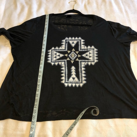 Kandy Kiss 💋 Plus Size Burnout Top with Cross - Picture 8 of 8